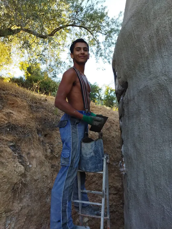 Earth dome plaster work