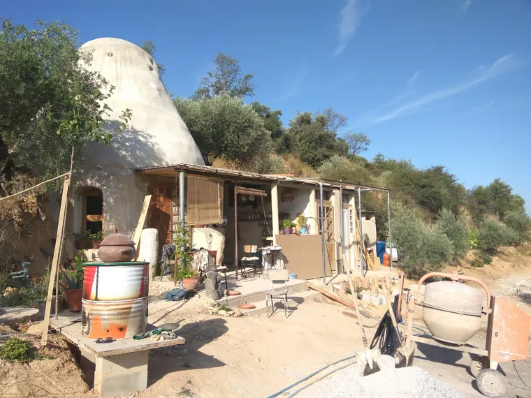 Round earth home worksite